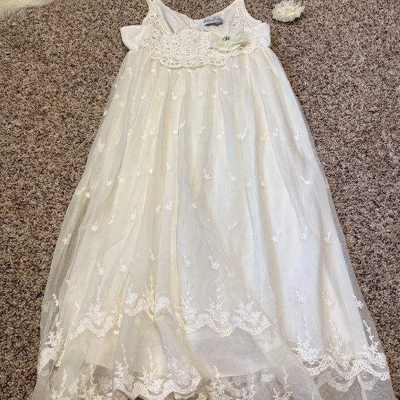 Dress - Picture 3 of 3